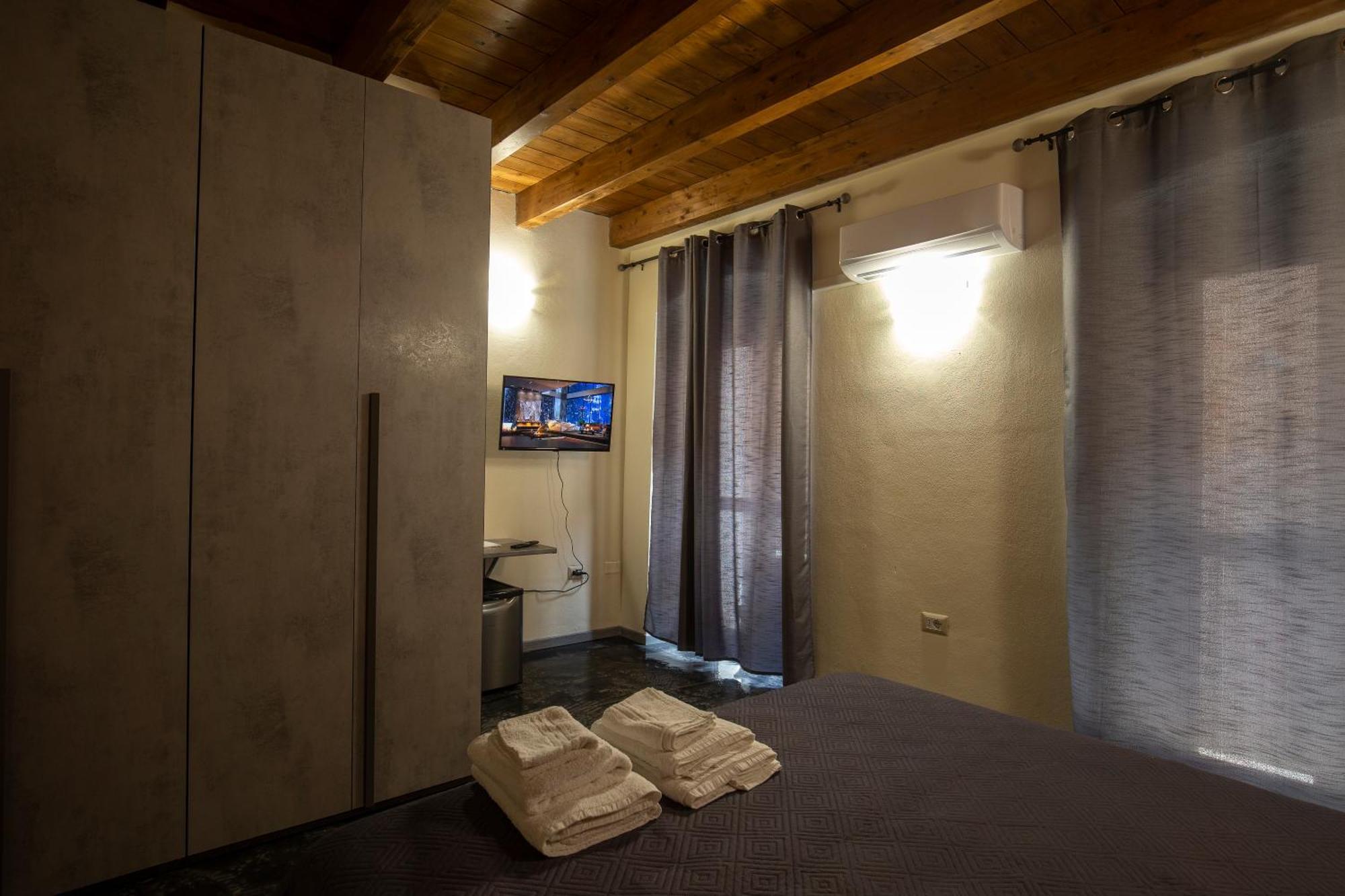 Via Cavour 19, Camere Del Conte Iglesias Εξωτερικό φωτογραφία